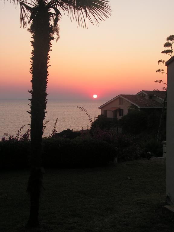 Appartamento In Villa Al Mare - Baia Di Arcile Brucoli Room photo